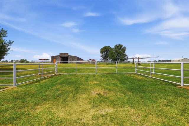 2480 Bob White Drive, Granbury, TX 76049