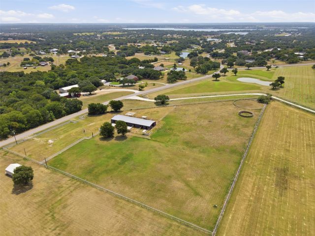 2480 Bob White Drive, Granbury, TX 76049