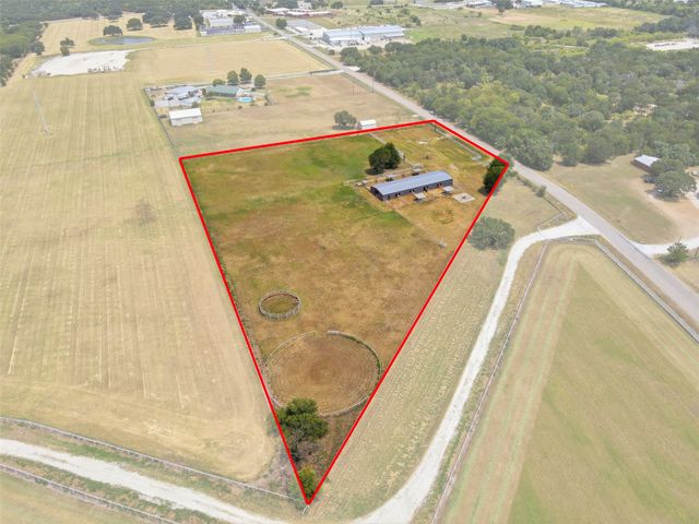 2480 Bob White Drive, Granbury, TX 76049