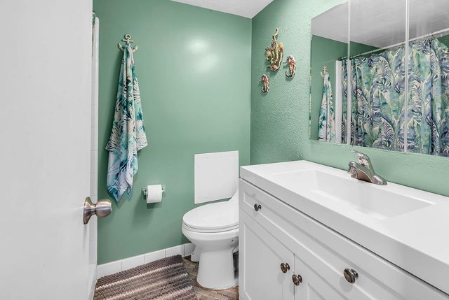 910 S Myrtle Dr., Surfside Beach, SC 29575