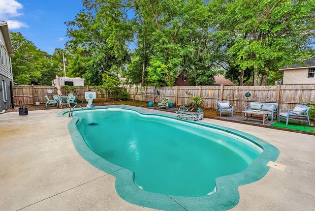 910 S Myrtle Dr., Surfside Beach, SC 29575