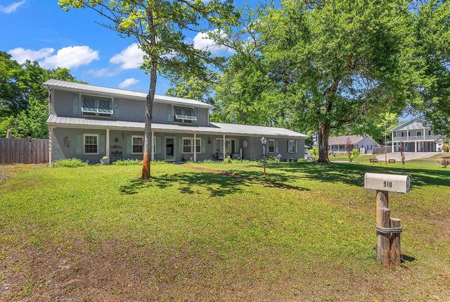 910 S Myrtle Dr., Surfside Beach, SC 29575