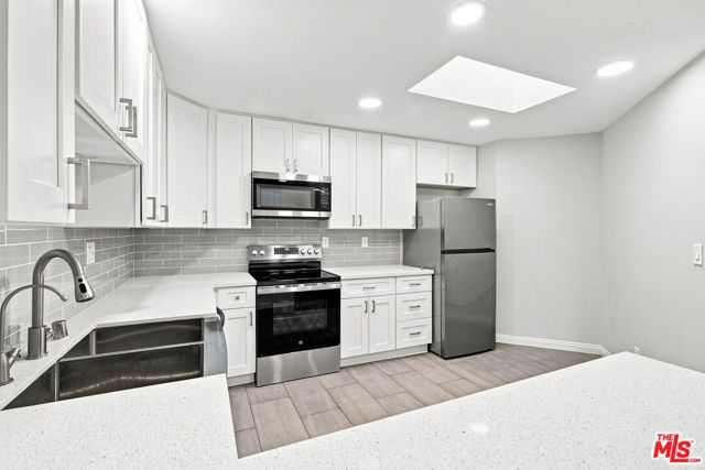 4210 Via Arbolada 304, Los Angeles, CA 90042