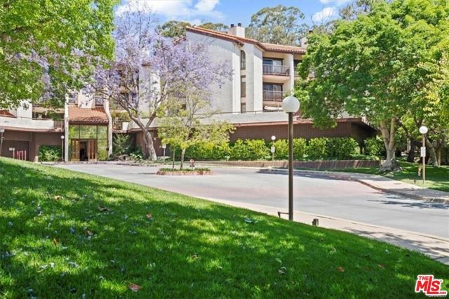 4210 Via Arbolada 304, Los Angeles, CA 90042