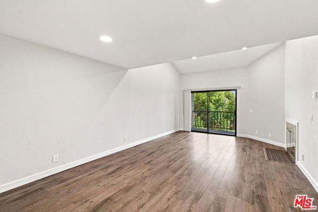 4210 Via Arbolada 304, Los Angeles, CA 90042