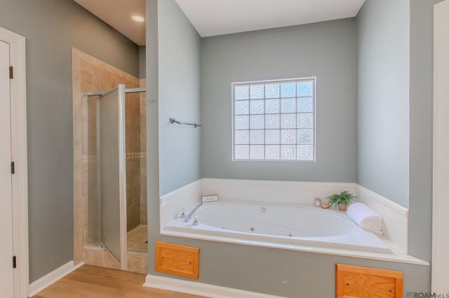 16043 Rawlings Rd, Prairieville, LA 70769