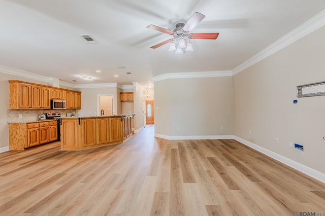 16043 Rawlings Rd, Prairieville, LA 70769