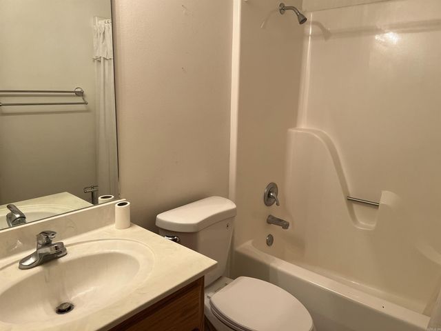 1426 CR 921, Alpena, AR 72611