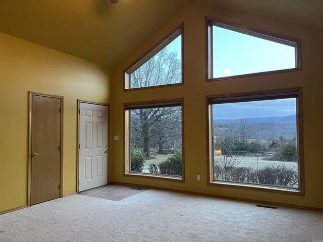 1426 CR 921, Alpena, AR 72611