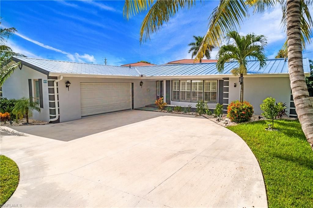 1072 Wisconsin DR, NAPLES, FL 34103 — photo 3