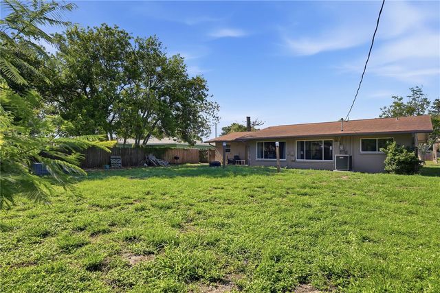 2404 22ND AVENUE W, Bradenton, FL 34205