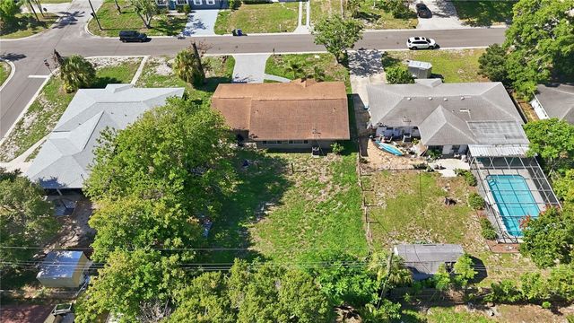 2404 22ND AVENUE W, Bradenton, FL 34205
