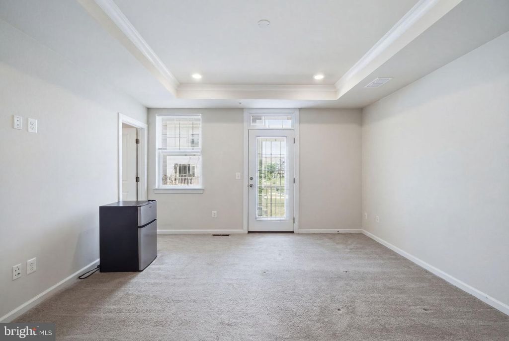Image 13 of property listing at 4922 MACDONOUGH PL, Frederick, MD 21703