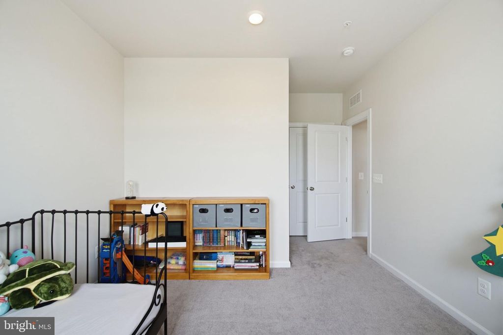 Image 22 of property listing at 4922 MACDONOUGH PL, Frederick, MD 21703
