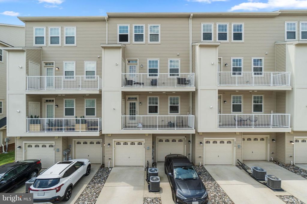 Image 28 of property listing at 4922 MACDONOUGH PL, Frederick, MD 21703