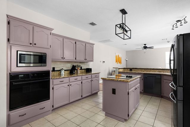 1247 Rocky Creek DR, Pflugerville, TX 78660