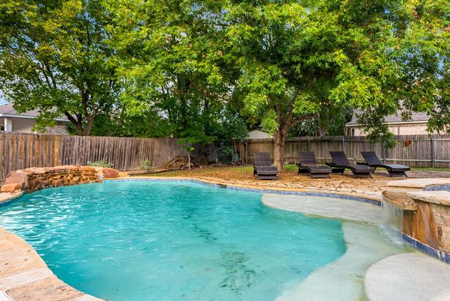 1247 Rocky Creek DR, Pflugerville, TX 78660