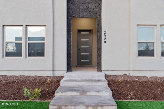 2520 SAMMY CERVANTES Street, El Paso, TX 79938