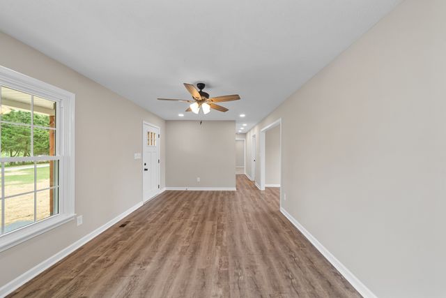 151 Robert Branch Drive, Tullahoma, TN 37388