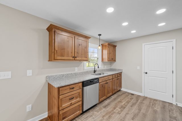 151 Robert Branch Drive, Tullahoma, TN 37388