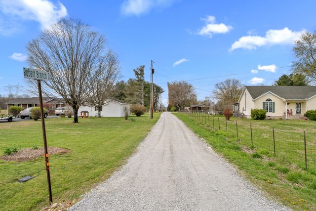 151 Robert Branch Drive, Tullahoma, TN 37388