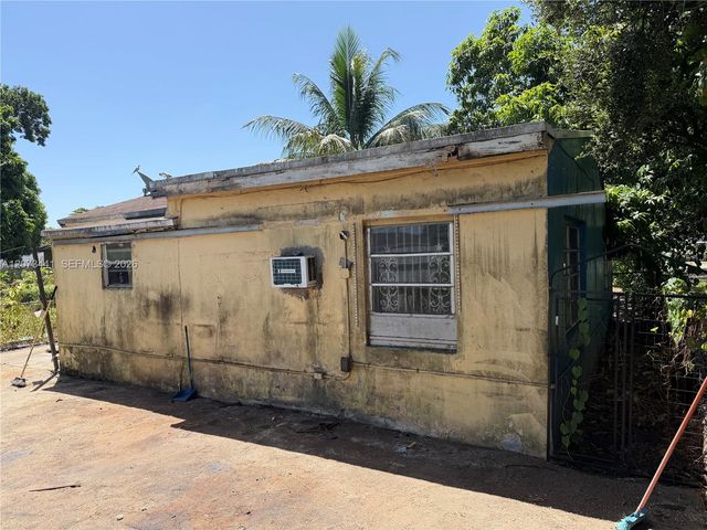 3035 NW 55th Street, Miami, FL 33142