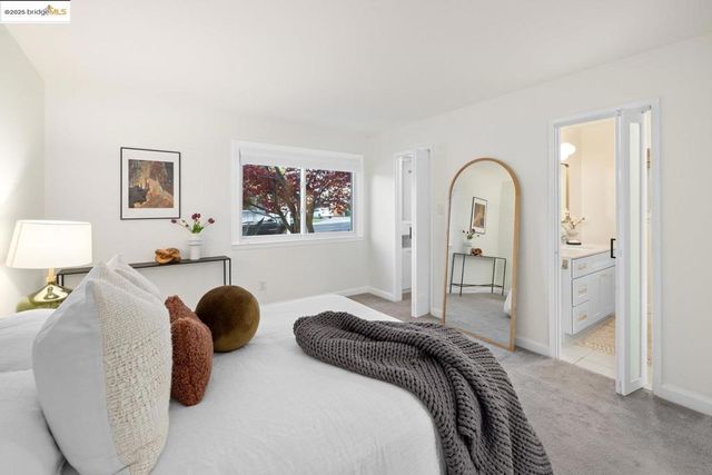 2305 Greenridge Dr, El Sobrante, CA 94803