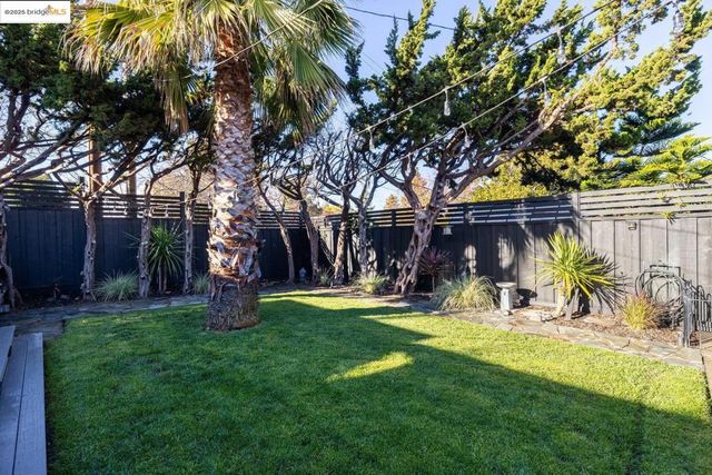 2305 Greenridge Dr, El Sobrante, CA 94803