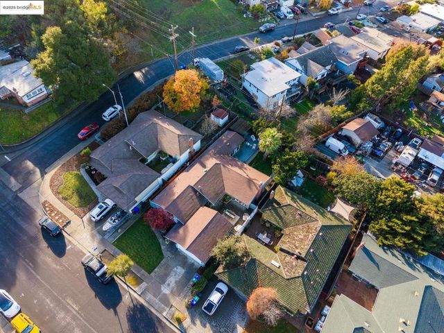 2305 Greenridge Dr, El Sobrante, CA 94803