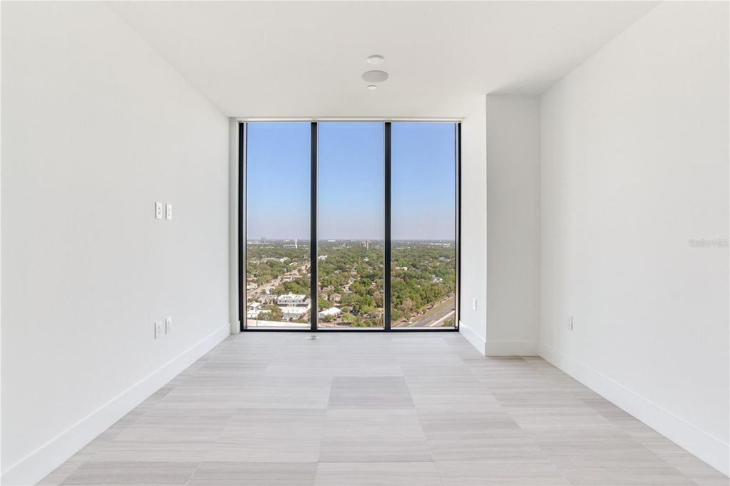 Image 27 of property listing at 3015 S YSABELLA AVENUE 2401, Tampa, FL 33629