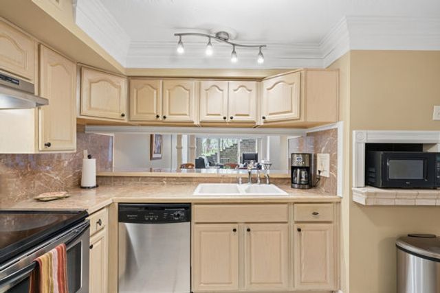 4007 Charlemagne CIRCLE, Ross Twp, PA 15237