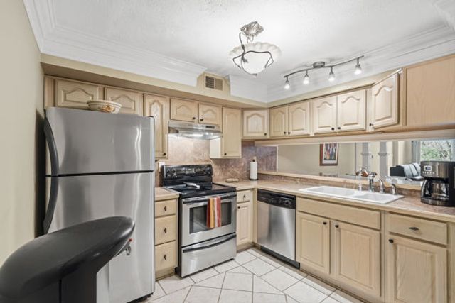 4007 Charlemagne CIRCLE, Ross Twp, PA 15237