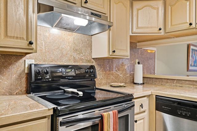 4007 Charlemagne CIRCLE, Ross Twp, PA 15237