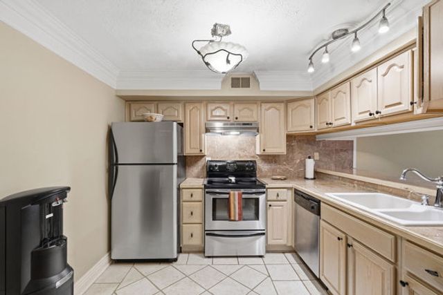 4007 Charlemagne CIRCLE, Ross Twp, PA 15237