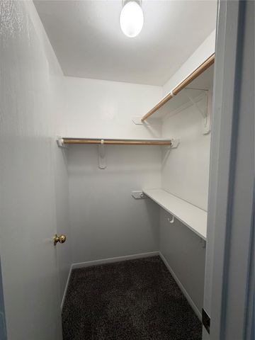 4623 Mi Castillo Court, Houston, TX 77045