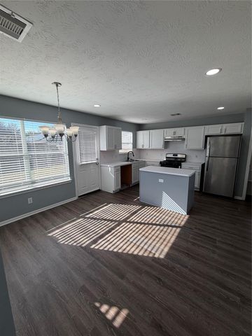 4623 Mi Castillo Court, Houston, TX 77045