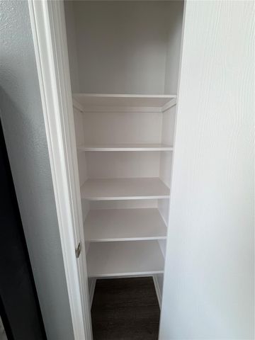 4623 Mi Castillo Court, Houston, TX 77045