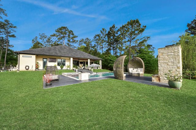 40802 Rolling Forest Drive, Magnolia, TX 77354