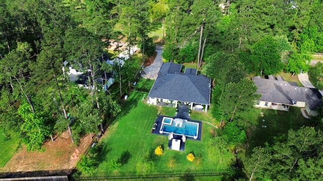 40802 Rolling Forest Drive, Magnolia, TX 77354