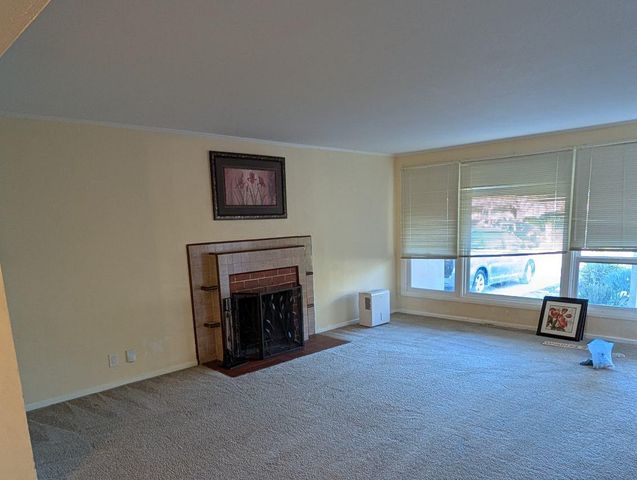 1049 Haven Avenue, Redwood City, CA 94063