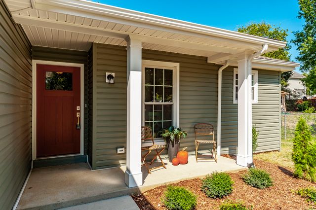 104 Rosewood Ct, Hendersonville, TN 37075