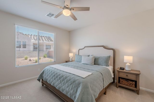 1820 N Banneker Lane, Green Valley, AZ 85614