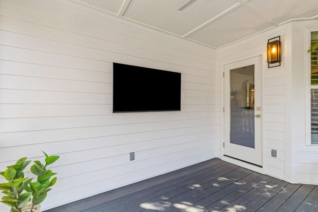 164 Etiwan Park Street, Daniel Island, SC 29492