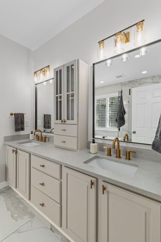 164 Etiwan Park Street, Daniel Island, SC 29492