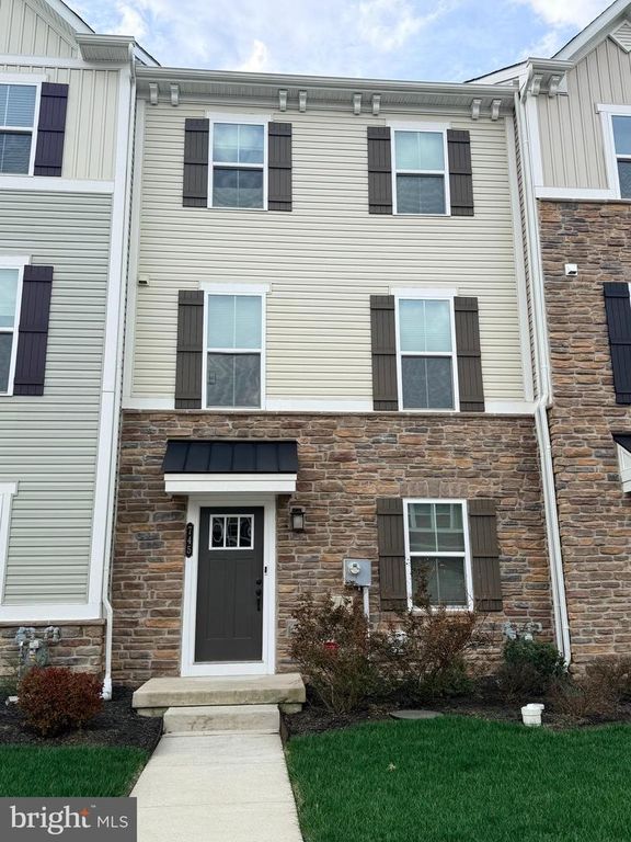 745 QUARRY RD, Malvern, PA 19355