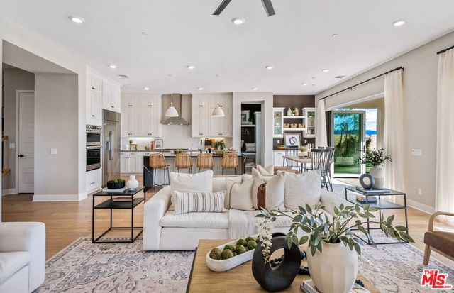 28414 Old Springs Road, Castaic, CA 91384