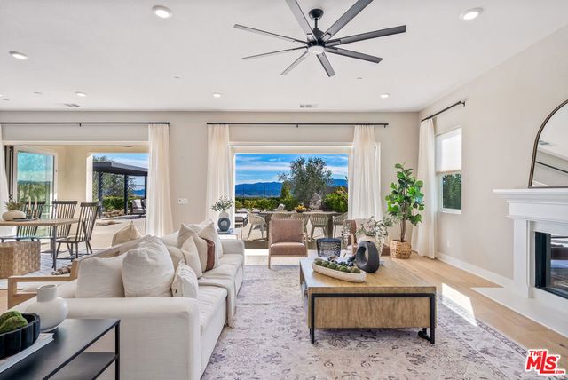 28414 Old Springs Road, Castaic, CA 91384