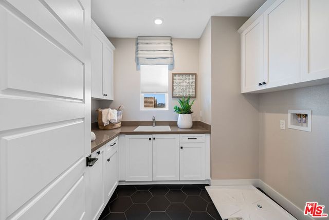 28414 Old Springs Road, Castaic, CA 91384