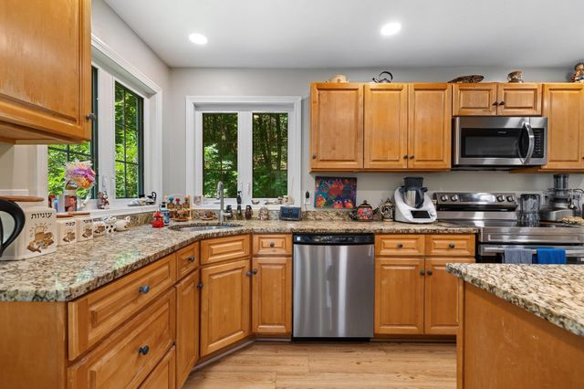 172 South St. 172, Northborough, MA 01532