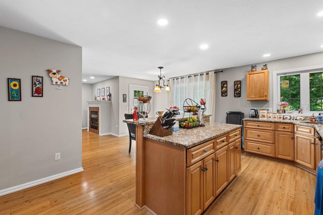 172 South St. 172, Northborough, MA 01532